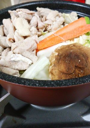 野菜ジュースもつ鍋♪-レシピのメイン写真