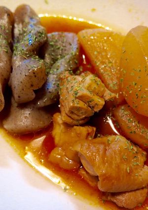 ケチャップ？！蒟蒻と大根と鶏もも肉の煮物-レシピのメイン写真