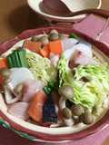 鍋 魚も肉も野菜も盛り盛り〜