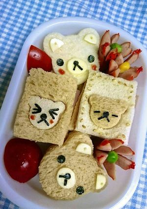 キャラ弁当☆くまさんの二色サンドイッチ-レシピのメイン写真