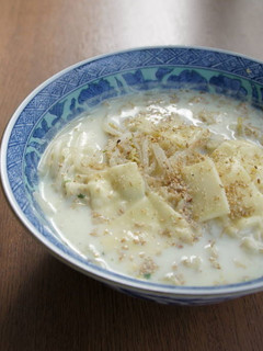 塩らーめんで、チーズでとろっ牛乳ラーメン-レシピのメイン写真