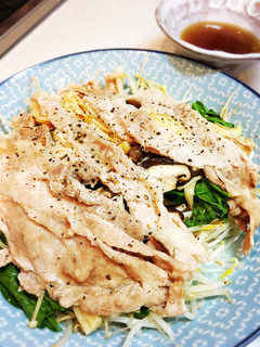簡単!豚肉とたっぷり野菜のレンジ蒸し-レシピのメイン写真