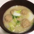 ごま豆乳鍋リメイク♡白菜と肉団子のスープ
