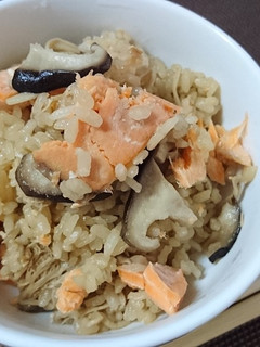 きのこと鮭のあっさり炊き込みご飯-レシピのメイン写真