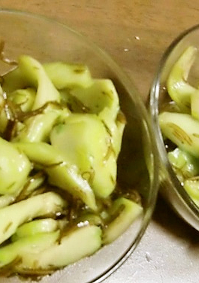 すし酢を加えて、はやとうりの塩昆布漬け-レシピのメイン写真