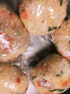 シャケのおにぎり-レシピのメイン写真