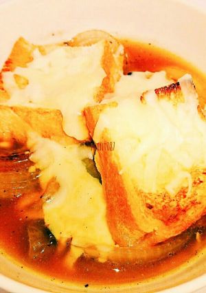輪切り玉ねぎでオニオングラタン風スープ-レシピのメイン写真