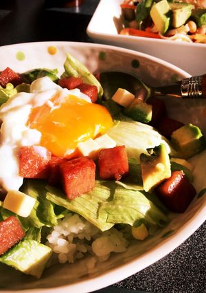 アボカドスパム丼 〜カフェ風〜-レシピのメイン写真