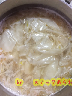創味シャンタンでモヤシと餃子の皮スープ-レシピのメイン写真