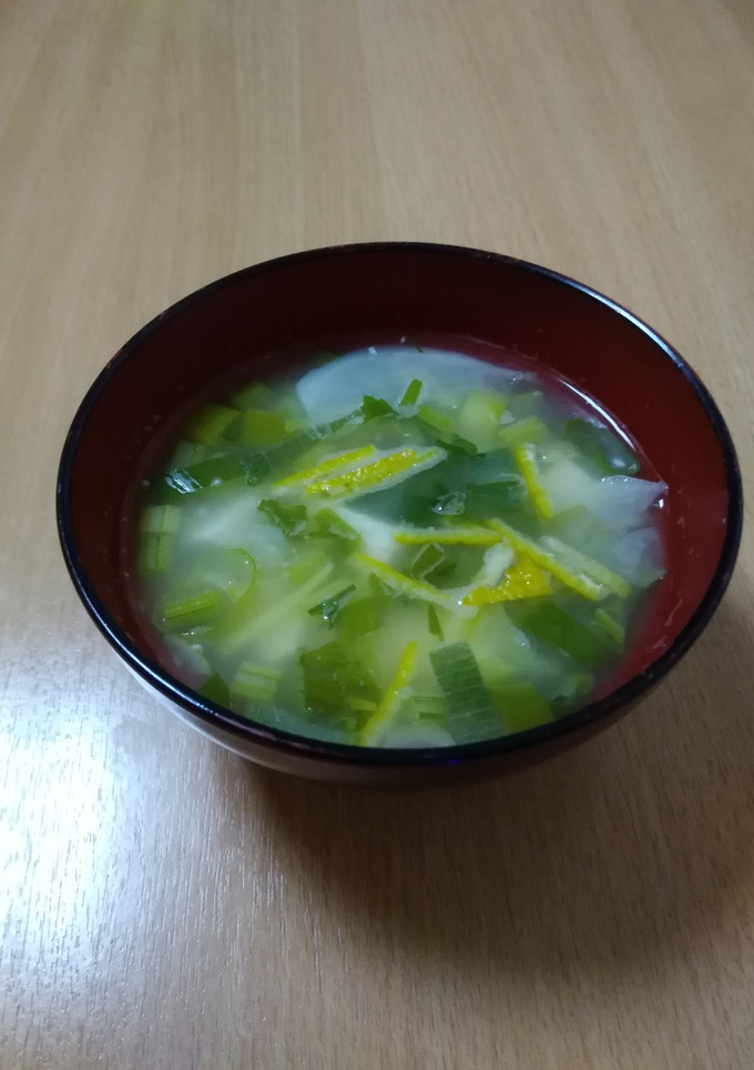 かぶの葉と白ネギの葉のお吸い物-レシピのメイン写真