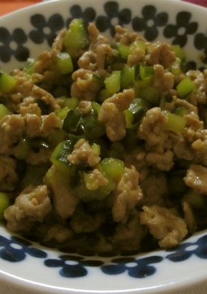 簡単キュウリ入り肉味噌-レシピのメイン写真