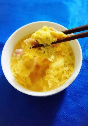 簡単！すぐできる♪卵inコンソメスープ-レシピのメイン写真