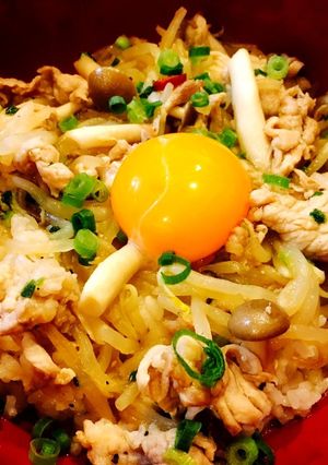 豚こまもやしとシメジの生姜焼肉炒め-レシピのメイン写真