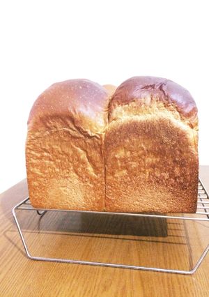 カフェオレ生クリーム食パン-レシピのメイン写真