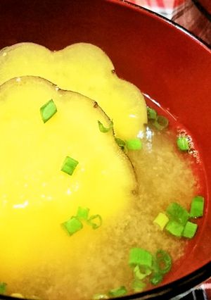 旬★豪快【ゴロッと★さつま芋の味噌汁】♪-レシピのメイン写真