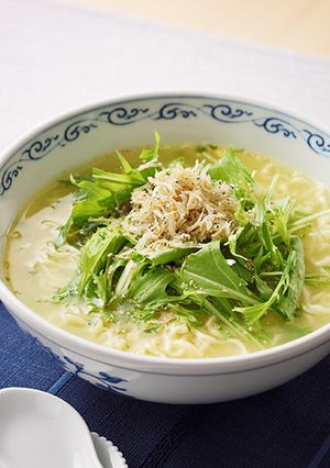 たっぷり水菜とカリカリしらすの塩ラーメン-レシピのメイン写真