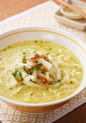 大根大量消費！さっぱり梅大根塩ラーメン-レシピのメイン写真