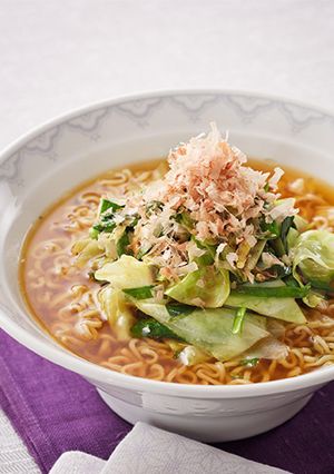 野菜大量消費!おかかニラキャベツラーメン-レシピのメイン写真