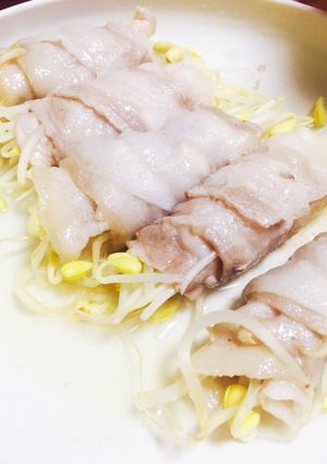 簡単☆豆もやしの豚肉包み-レシピのメイン写真