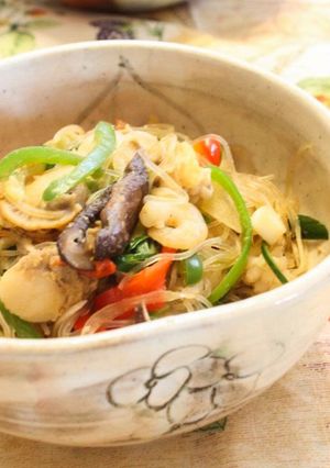 野菜たっぷり海鮮チャプチェ(韓国料理)-レシピのメイン写真