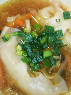 ピリ辛☆水餃子の食べるスープ-レシピのメイン写真