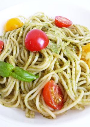 バジルとプチトマトパスタ　ジェノベーゼ-レシピのメイン写真