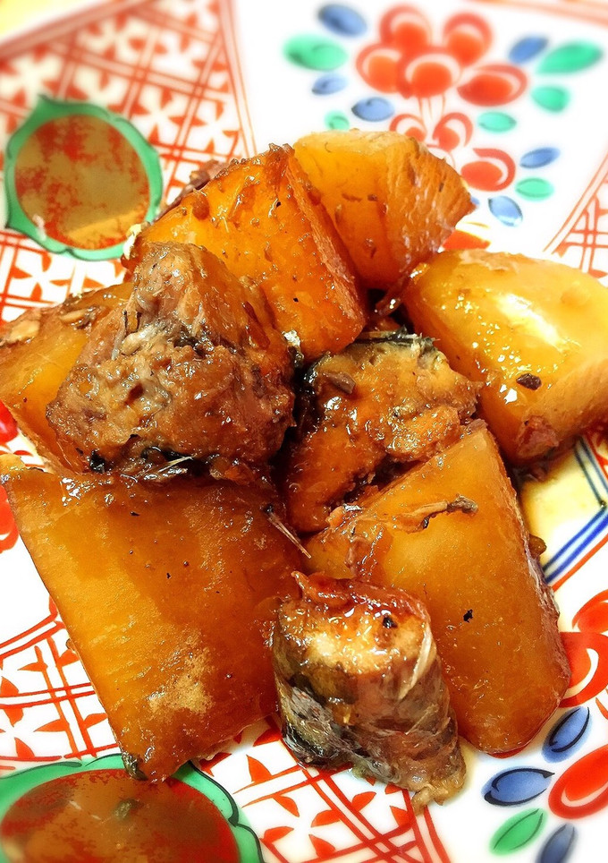 簡単♪鯖の水煮缶☆骨まで食べる鯖と大根煮-レシピのメイン写真
