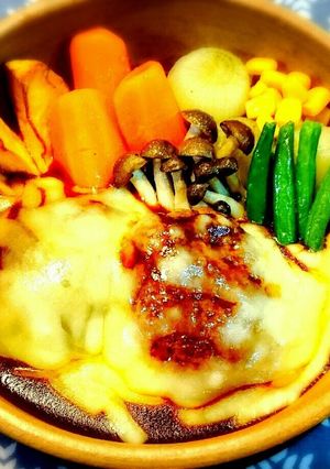 寒い冬には!あつあつ煮込みハンバーグ☺-レシピのメイン写真