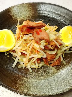 市販の焼き豚で♪もやしとささっと簡単炒め-レシピのメイン写真