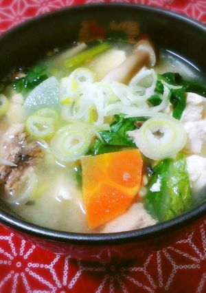 野菜たっぷり☆サバ缶のお味噌汁-レシピのメイン写真
