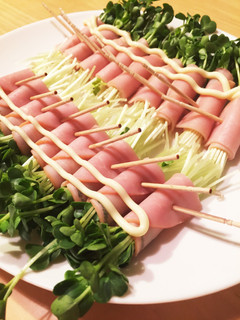 カイワレ大根のハム巻き♡-レシピのメイン写真