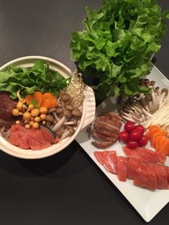 レタスときのこと鮭のお鍋-レシピのメイン写真