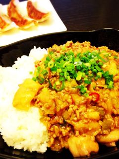 簡単!!香ばし焼きネギと焼き麩の麻婆丼♡-レシピのメイン写真