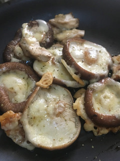 焼くだけ!生しいたけのチーズ焼き山椒風味-レシピのメイン写真