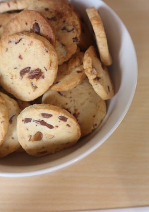 アーモンドチョコで！カントリークッキー-レシピのメイン写真