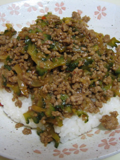 ゴーヤそぼろ丼-レシピのメイン写真