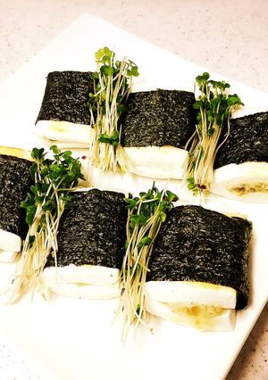 おつまみに♪はんぺんのわさび漬け海苔巻き-レシピのメイン写真