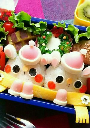 クリスマスキャラ弁 うさちゃんサンタ-レシピのメイン写真