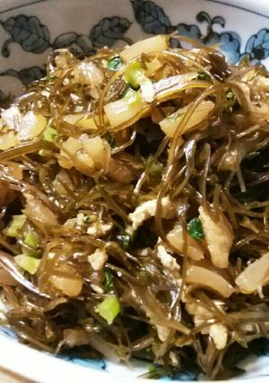 地味だけど美味い切り昆布と大根の炒め煮♪-レシピのメイン写真