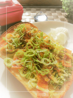 たっぷり葱×ベーコンの和カレートースト-レシピのメイン写真