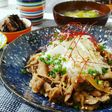 簡単!ピリ辛豚丼 温玉のせ