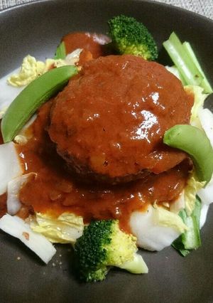 ハンバーグと温野菜のデミグラスソースがけ-レシピのメイン写真