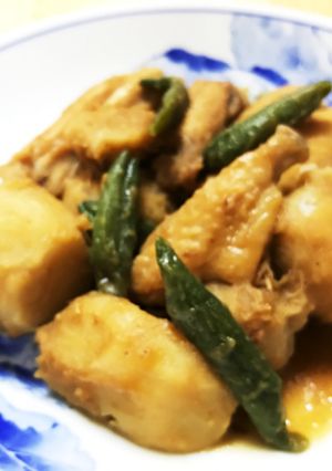 甘辛！鶏手羽なかと里芋のほっこり煮物-レシピのメイン写真