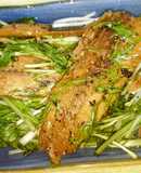 節約料理！さんまの蒲焼缶と水菜を和えて！