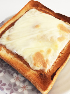 ハムとチーズのお好み焼き風トースト-レシピのメイン写真