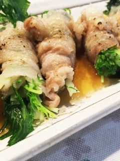 簡単!水菜の豚バラ巻きレンジ蒸し-レシピのメイン写真