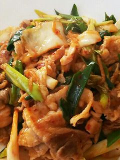 豚キムチ炒め*キムチ鍋やスンドゥブにも!-レシピのメイン写真