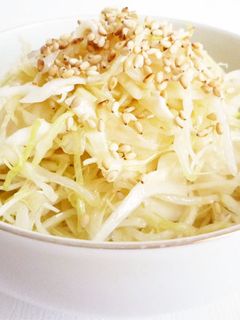 キャベツの胡麻&胡麻油和えサラダ-レシピのメイン写真