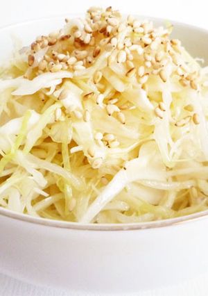 キャベツの胡麻&胡麻油和えサラダ-レシピのメイン写真