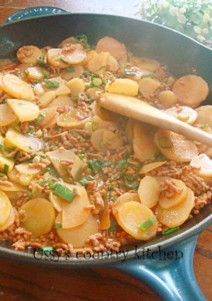 じゃがいもと豚ひき肉のコチュジャン風味煮-レシピのメイン写真